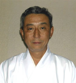 宮司の河村基夫氏