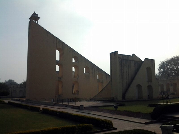 ジャンタルマンタル（天文台）Jantar Mantar　世界遺産